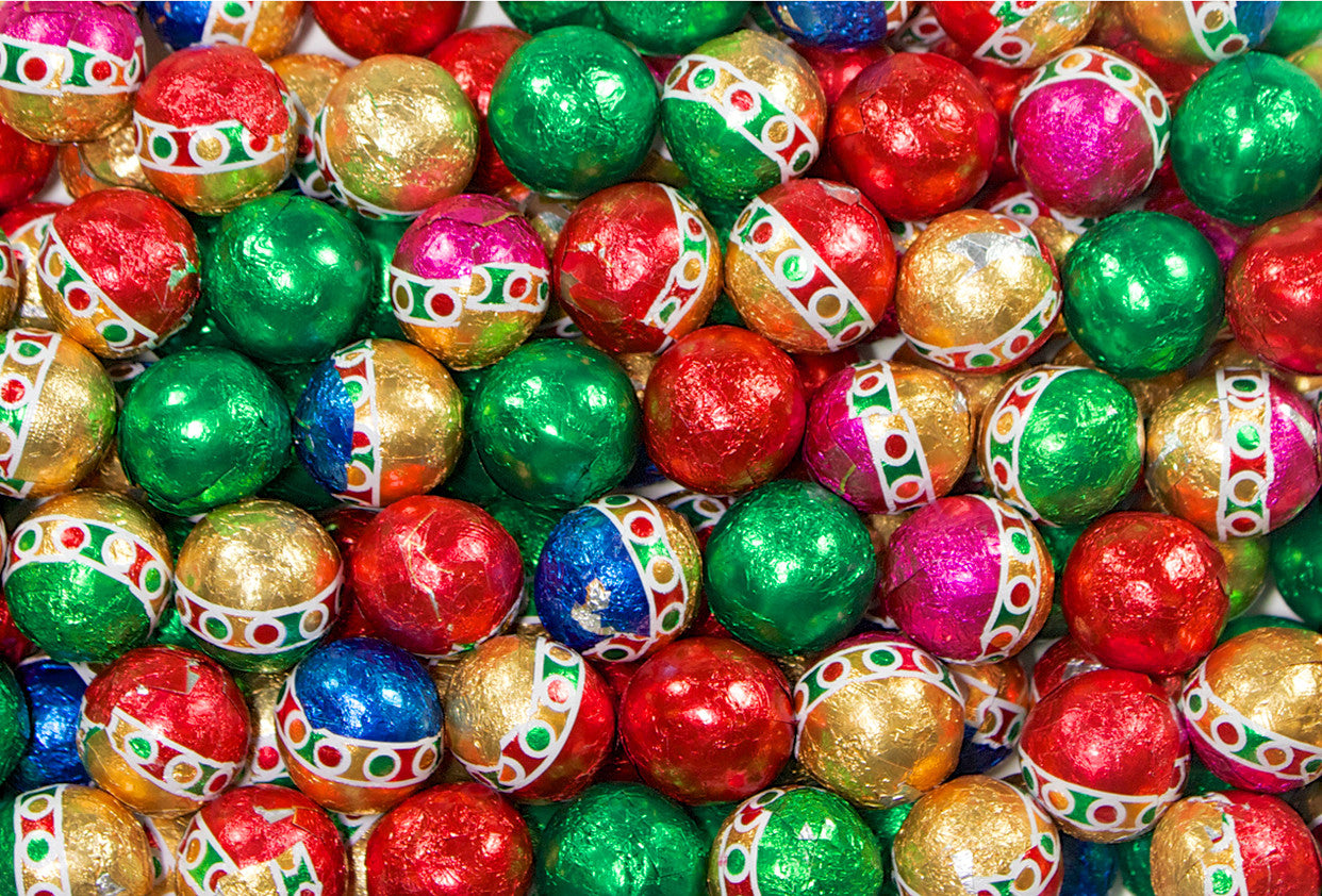6 - 12oz Bags of Chocolate Foiled Christmas Balls - Rosalind Candy Castle